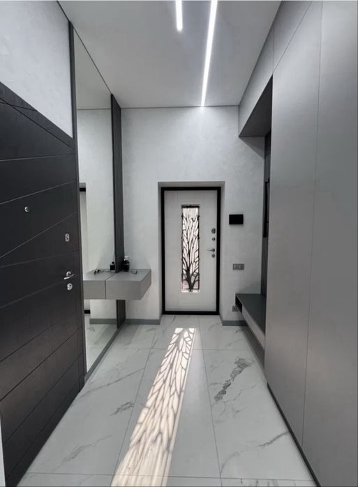 Современный уютный дом на Чубаевке / Фонтан