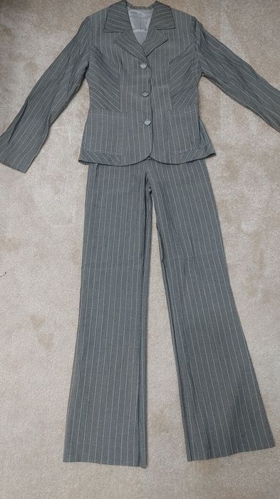 Брючний костюм "трійка"