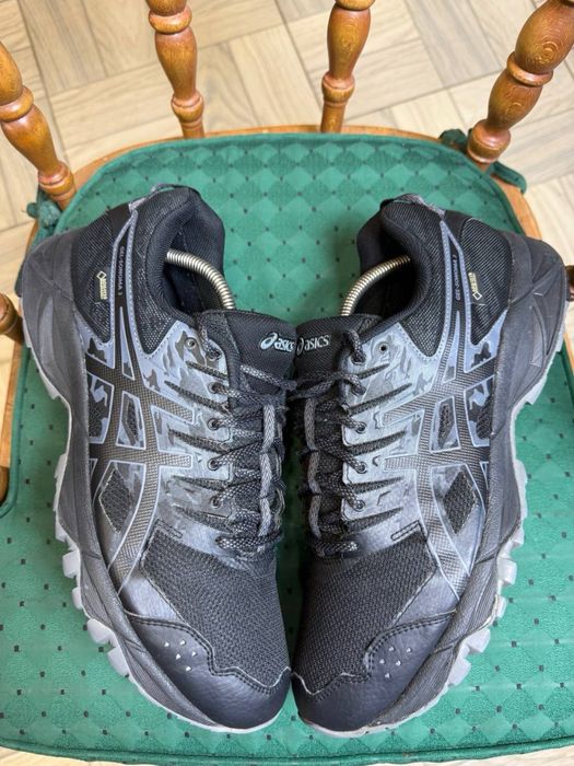 Трекінгові кросівки “Asics-Gel Sonoma 3 GTX”