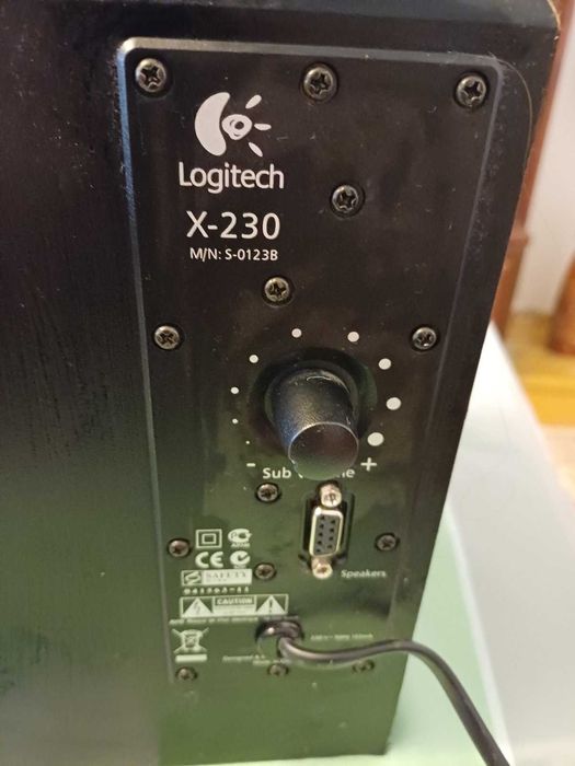 Logitech X-230 акустика 2.1 сабвуфер + 2 колонки- продам