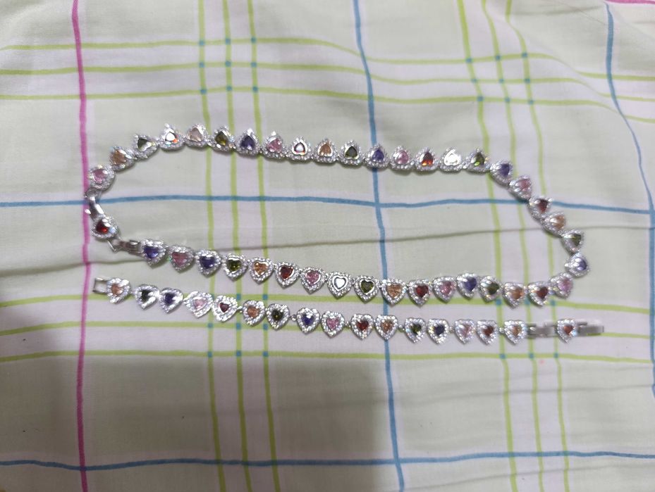 Fio e Pulseira colorido corações Novo