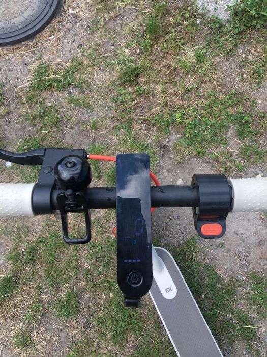 Електросамокат Xiaomi Mi Electric Scooter 3