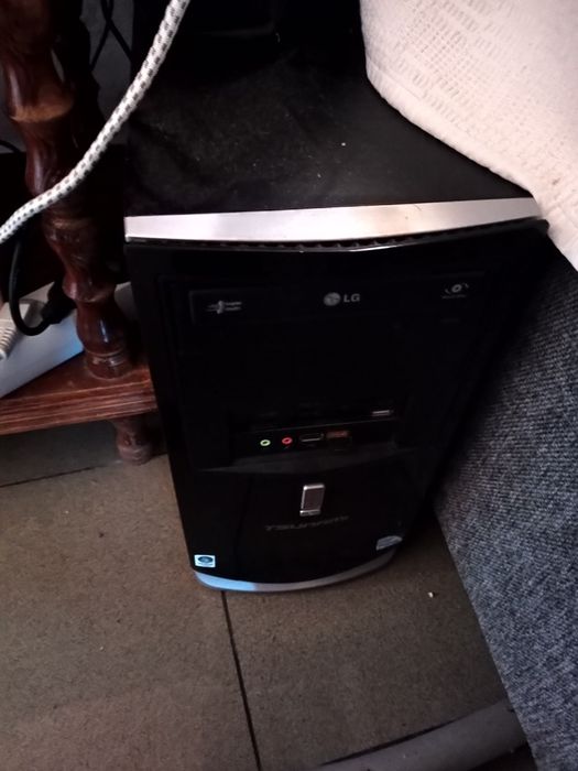 Vendo computador para peças