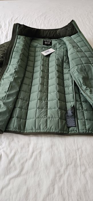 Sprzedam nową kurtkę puchową Gues