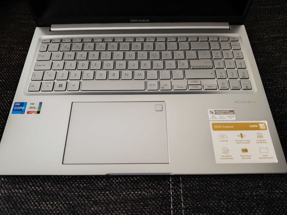 Portátil com seis meses de uso