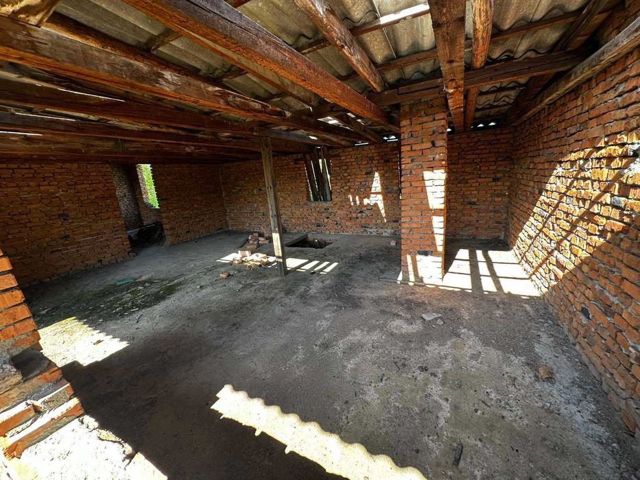 Продається недобудова в смт. Тересва