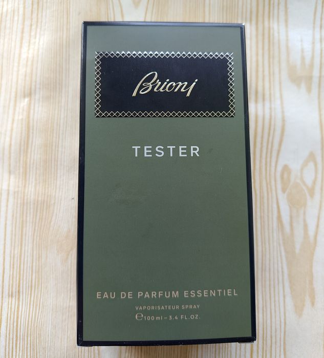 Парфюм чоловічий Brioni Essentiel