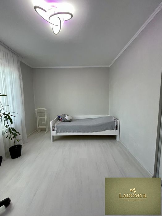 Продаж / Будинок / масив Київський, Зоопарк, Рівне