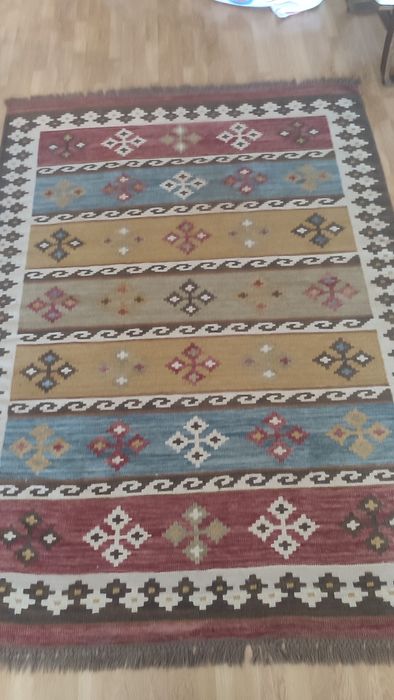 Tapete "Kilim" em muito bom estado