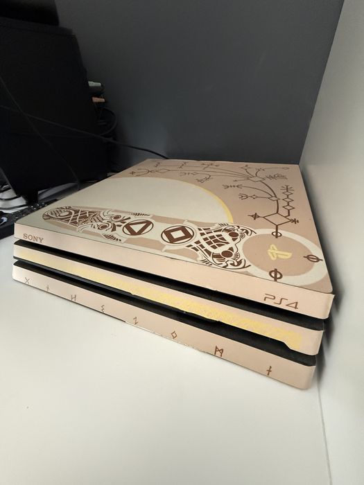 Konsola Playstation 4 Pro 1TB gry pad ps4 god of war
