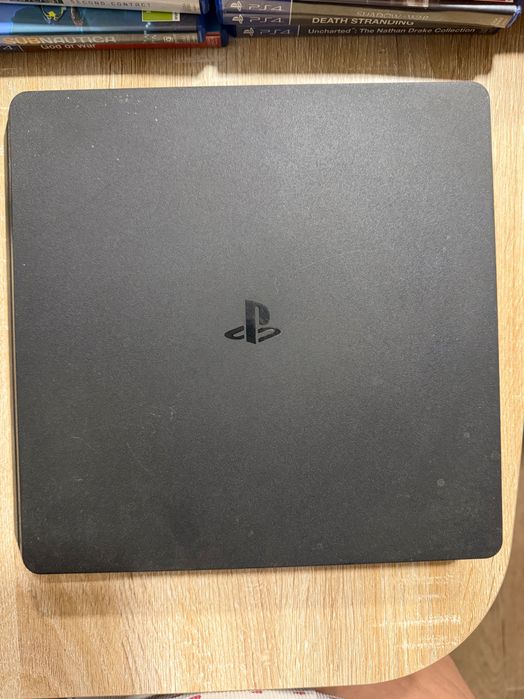 PlayStation 4 com jogos