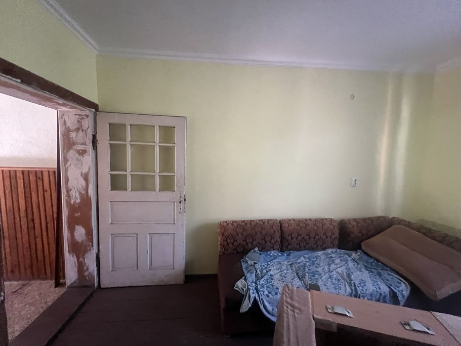 Продаж цегляного будинку