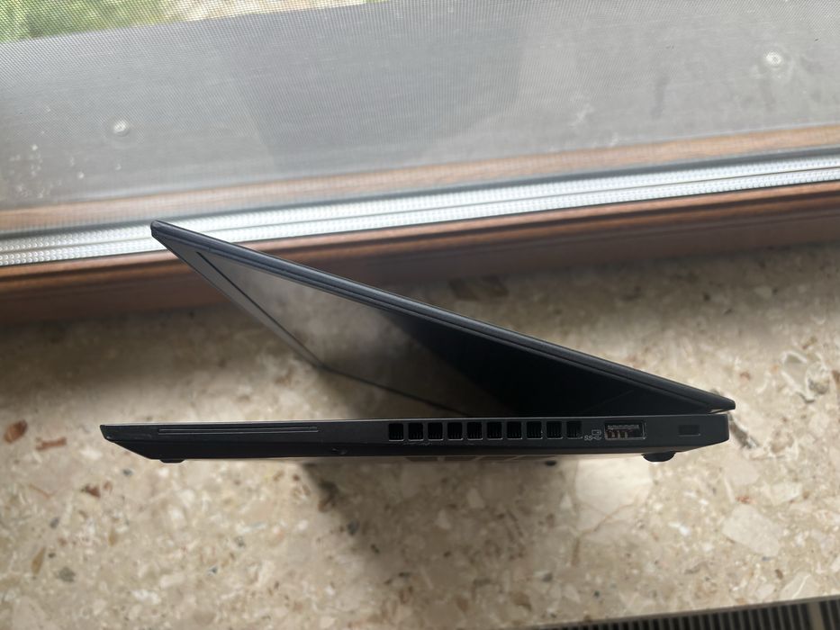 Lenovo ThinkPad X13 сенсорний i5-10310u 256gb M2 8gb Ram 13.3” FHD IPS