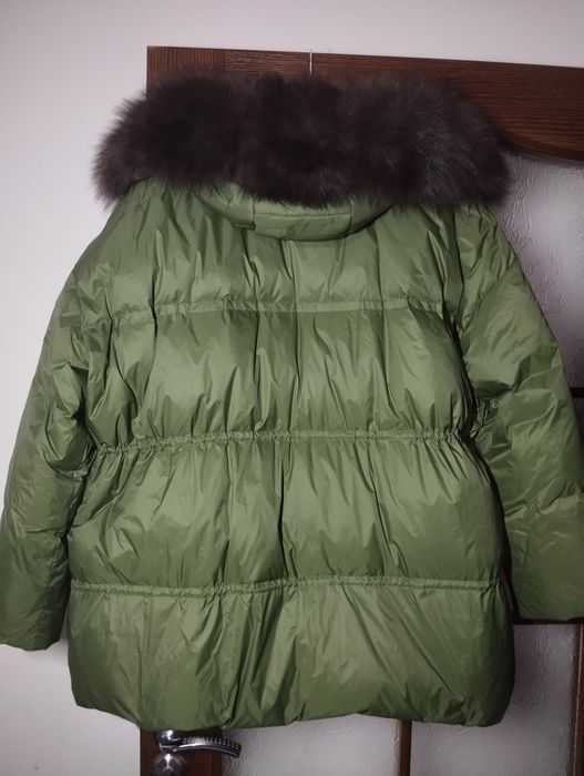 Пуховик з натуральним хутром