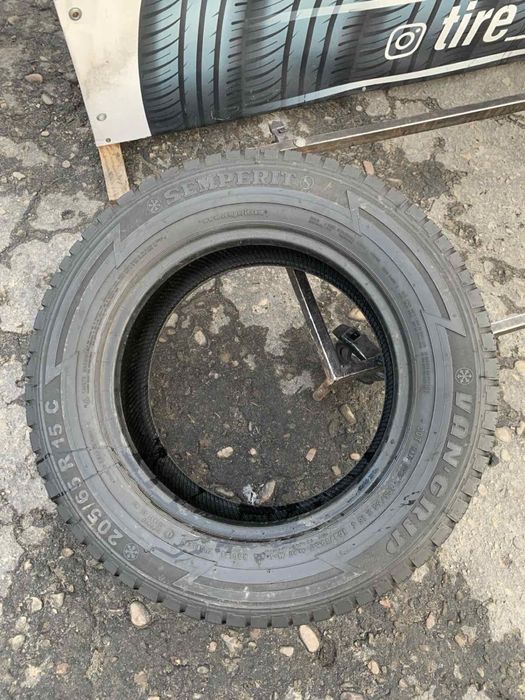 Шини 205/65 R15C пара Semperit 6,5мм, зима 2022р