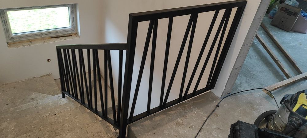 Balustrady wewnętrzne zewnetrzne