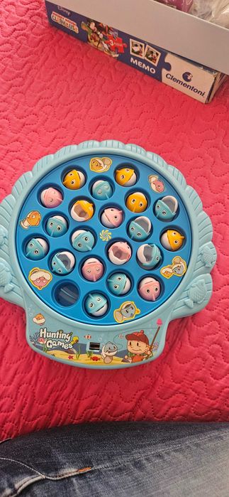 Jogos infantis puzzles, domino