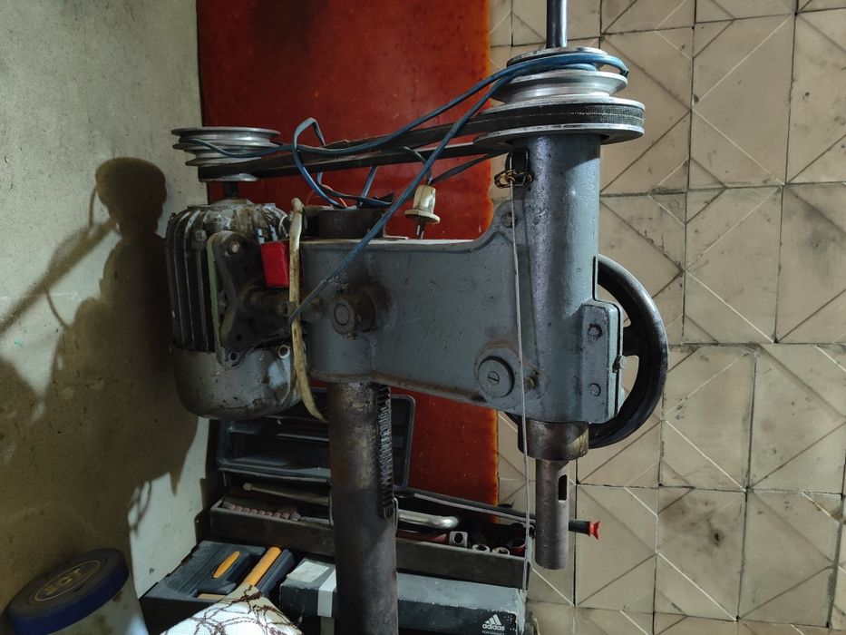 Продам сверлильный станок, свердлильний верстак СССР