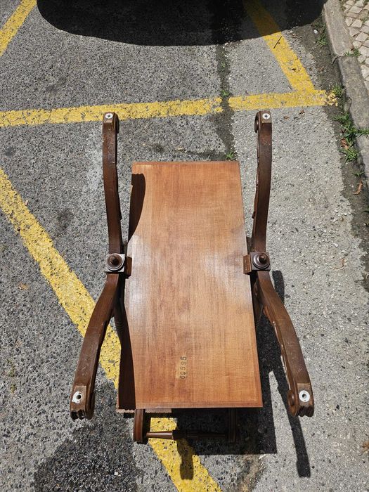Mesa de Apoio de Chá Vintage em Madeira com Tampo de Vidro