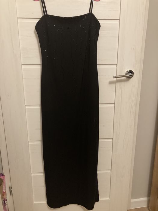 Długa czarna wieczorowa sukienka z bolerkiem