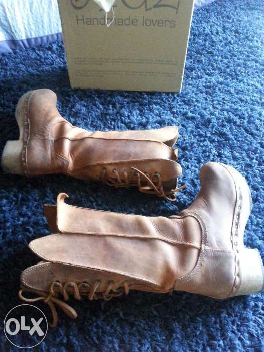 Botas XUZ com Atilhos 37