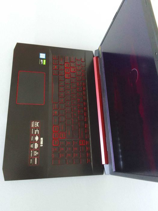 Acer Nitro i7 9TH. 2.5TB SSD, 1660Ti, 17,3" Win10