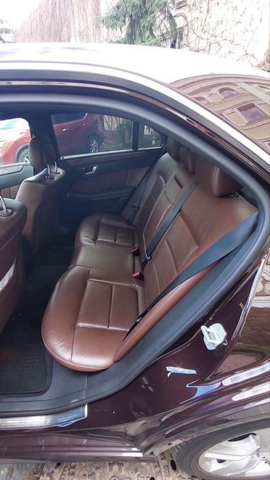 Mercedes-Benz E350