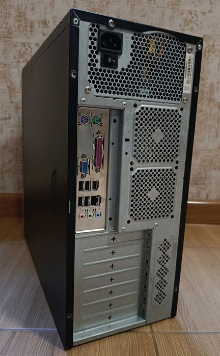 Системний блок ASUS P5L-VM 1394 на Intel Core 2 Duo E4600