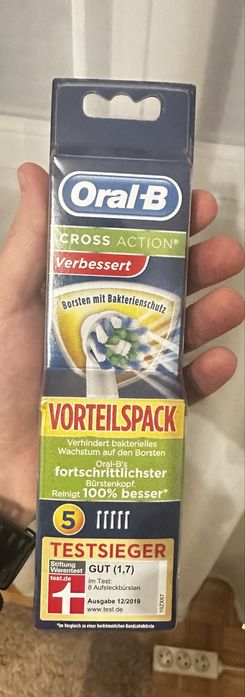 Oral B cross action 10 końcówek