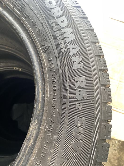 Продам комплект коліс в чудовому стані, шини без гуль і ремонтів!