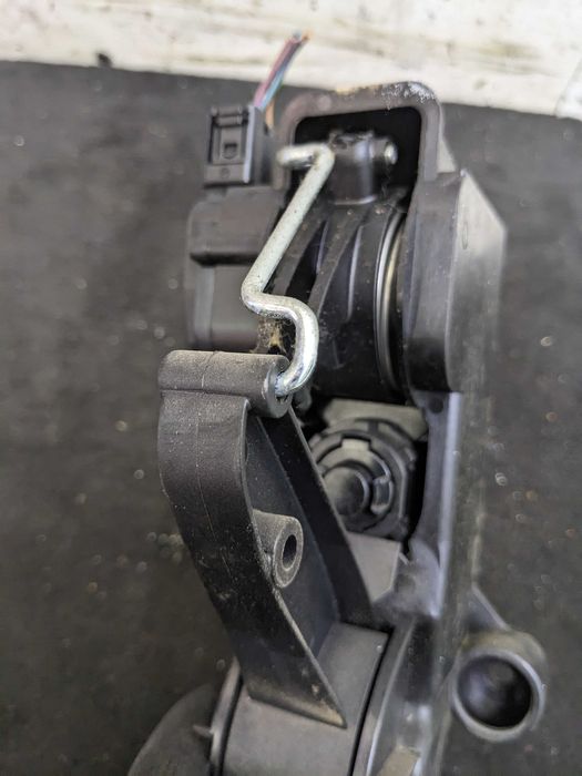 Mercedes W169 A200 W245 2.0 T Pedał Potencjometr Gazu