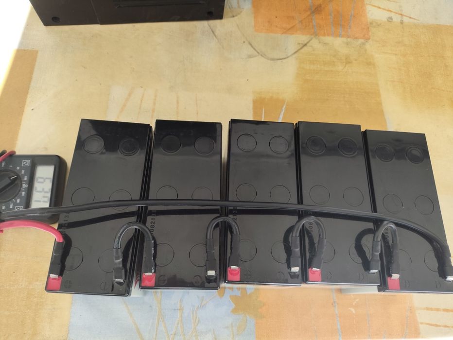 Set of 5 Yuasa NP7-12L Batteries, 7Ah, 12V64741152643843123