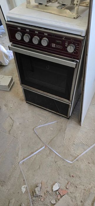 Fogão eléctrico com placa