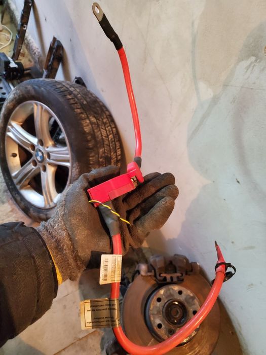 Bmw  f01 f02 f30 f31 f34  клема  мінус клєма e60 e70 e87 e90 x5