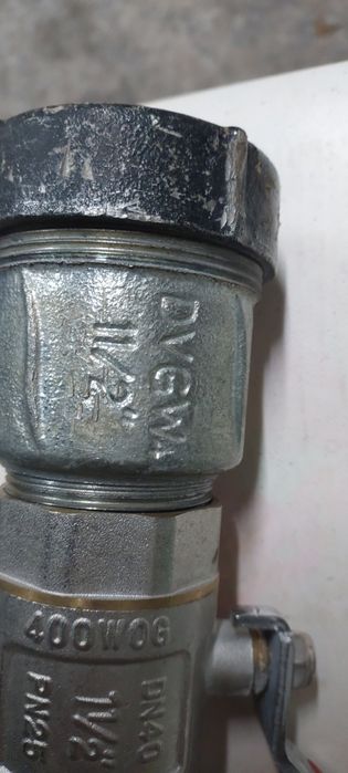 Цанга металева   .