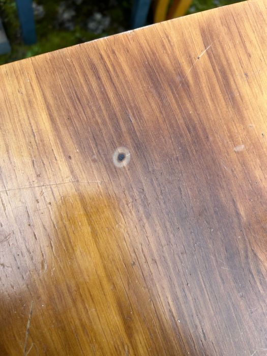 Dining table with 4 chairs64584687052931124