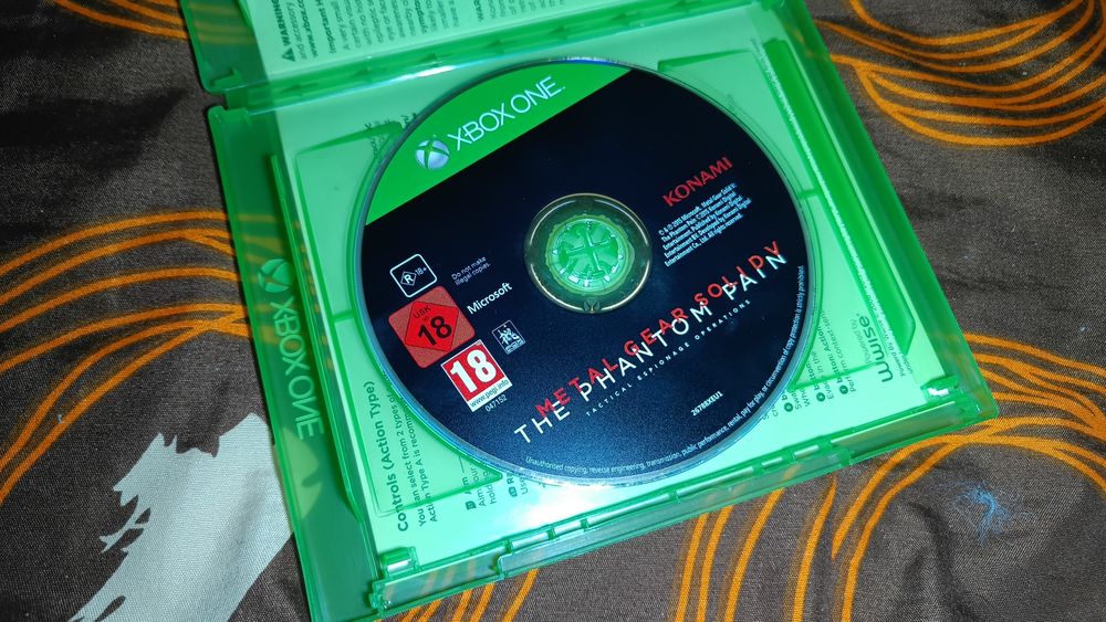 Metal Gear solid V the phantom pain_Xbox one