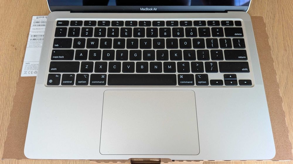 Apple Macbook air M1