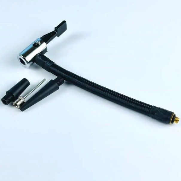 Автомобильное пуско-зарядное устройство Бустер с насосом Jump Starter