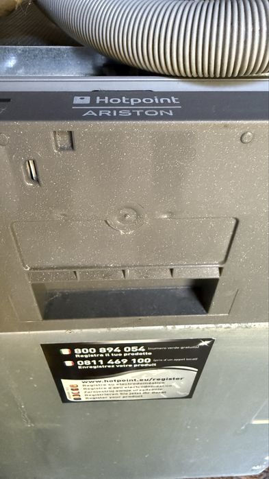 Посудомийка Hotpoint-Ariston LST 116