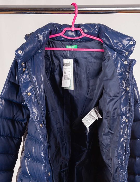 Нова зимова куртка Beneton на дівчинку 10-11років, розмір XL.