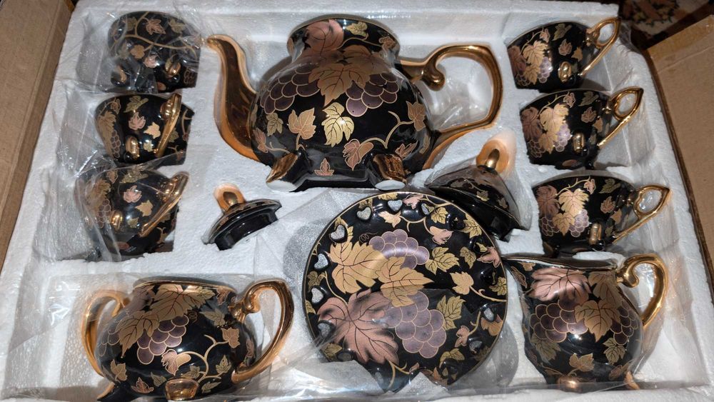 Чайний сервіз стильний чорний CANOVA 8 персон