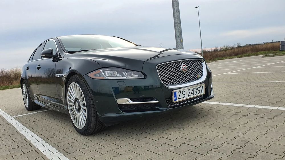 Jaguar XJ