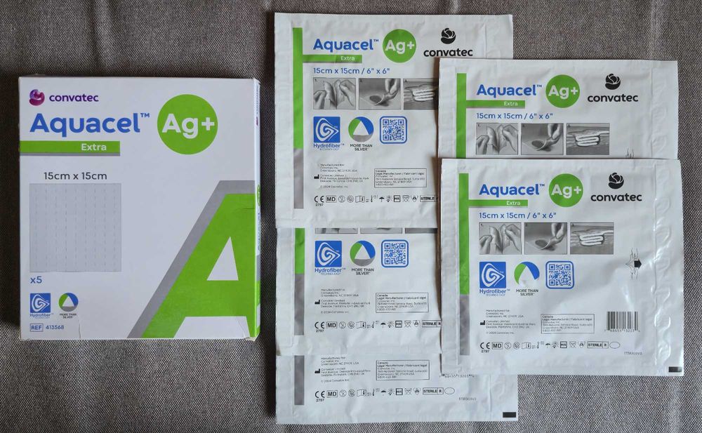 Opatrunek ze srebrem ConvaTec Aquacel Ag+ Extra 15x15cm, 5 sztuk