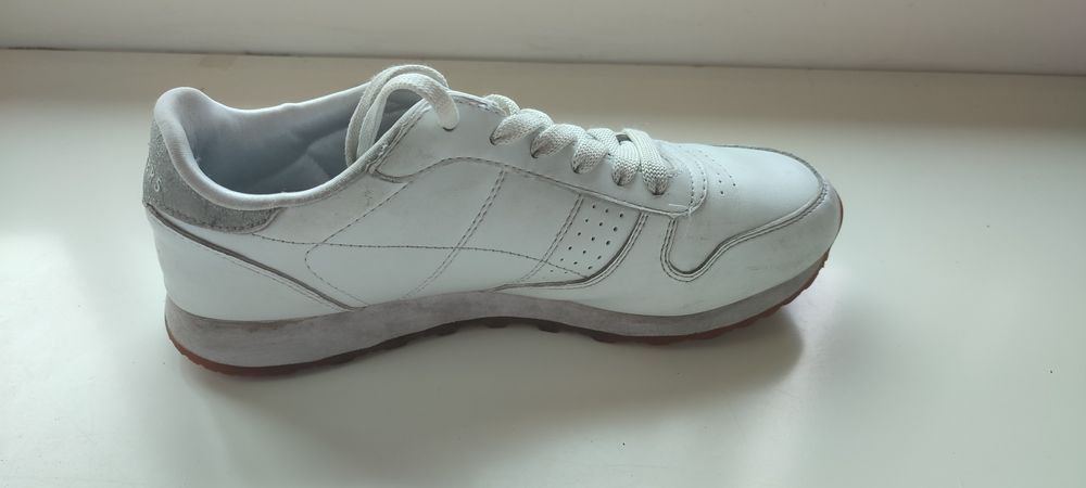 Ténis Skechers branco