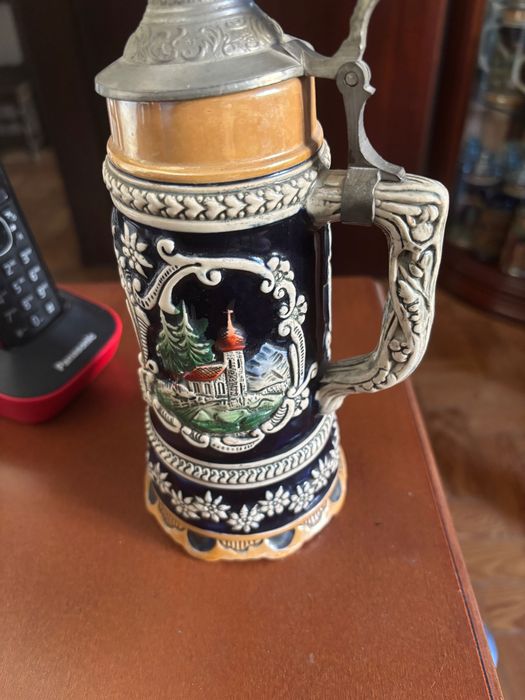 Caneca cerveja com musica