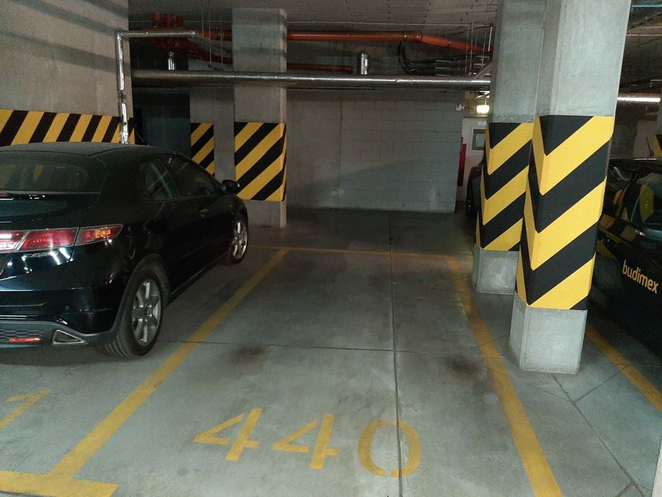 Miejsce postojowe do wynajecia, Jana Kazimierza 64