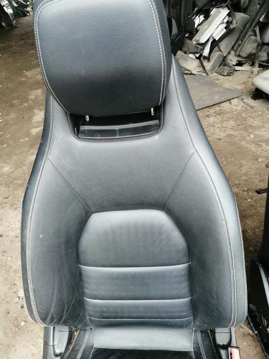 Wnętrze Mercedes W204 Coupe Czarna skóra Fotele Kanapa Boczki Wysyłka