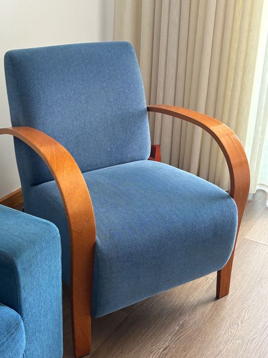 Vende-se Sofá e 2 Poltronas