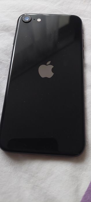 Продам Iphone телефон